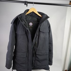 Canada Goose Women Jacket size M
